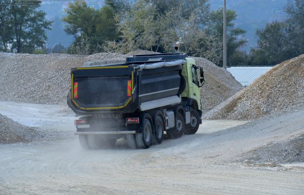 Gravel Delivery Service in Los Gatos