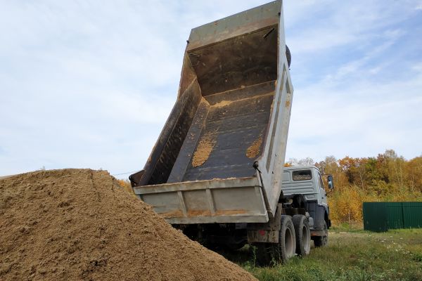 Topsoil Delivery in Los Gatos