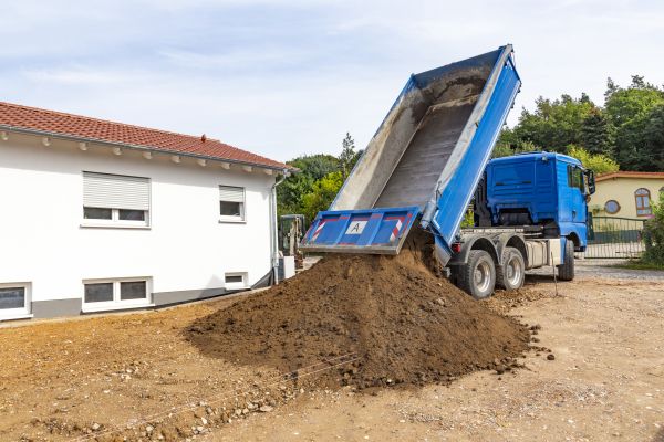 Garden Dirt Delivery in Los Gatos