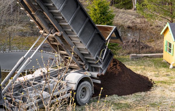 Yard Soil Delivery in Los Gatos